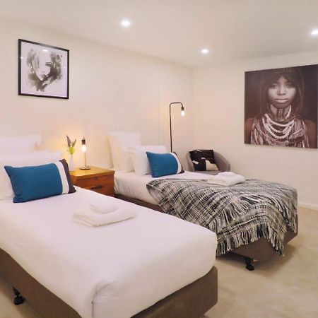 Executive Living In Bluewater Apartment ควีนส์ทาวน์ ภายนอก รูปภาพ