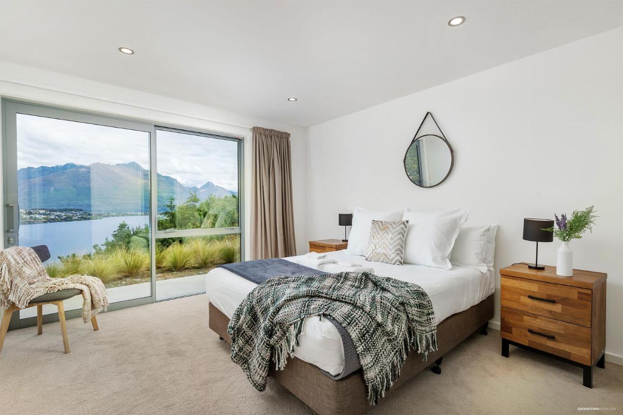 Executive Living In Bluewater Apartment ควีนส์ทาวน์ ภายนอก รูปภาพ